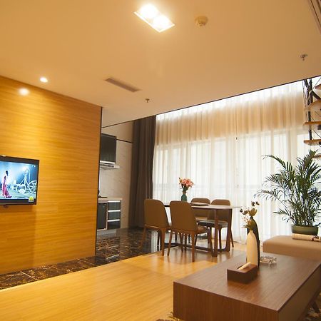 Home Plus Suite Hotel And Apartment Wuhan Exterior foto